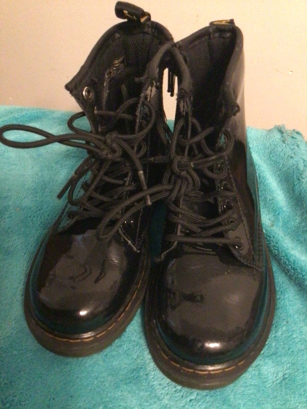 Dr.Martens patent leather Kids SZ 12 ankle boots